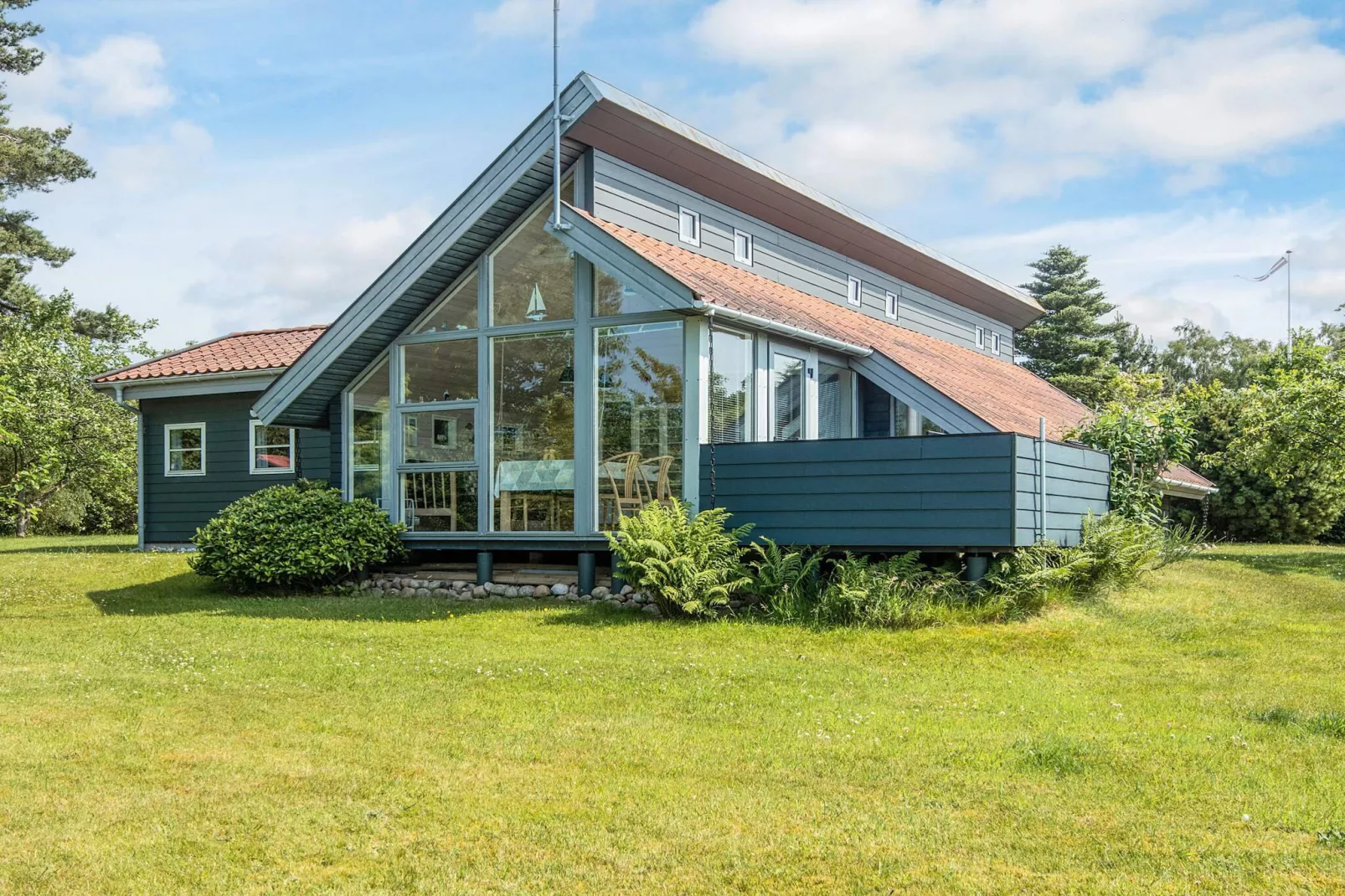 Sonniges Refugium im Hafen von Bonnerup-By Traum