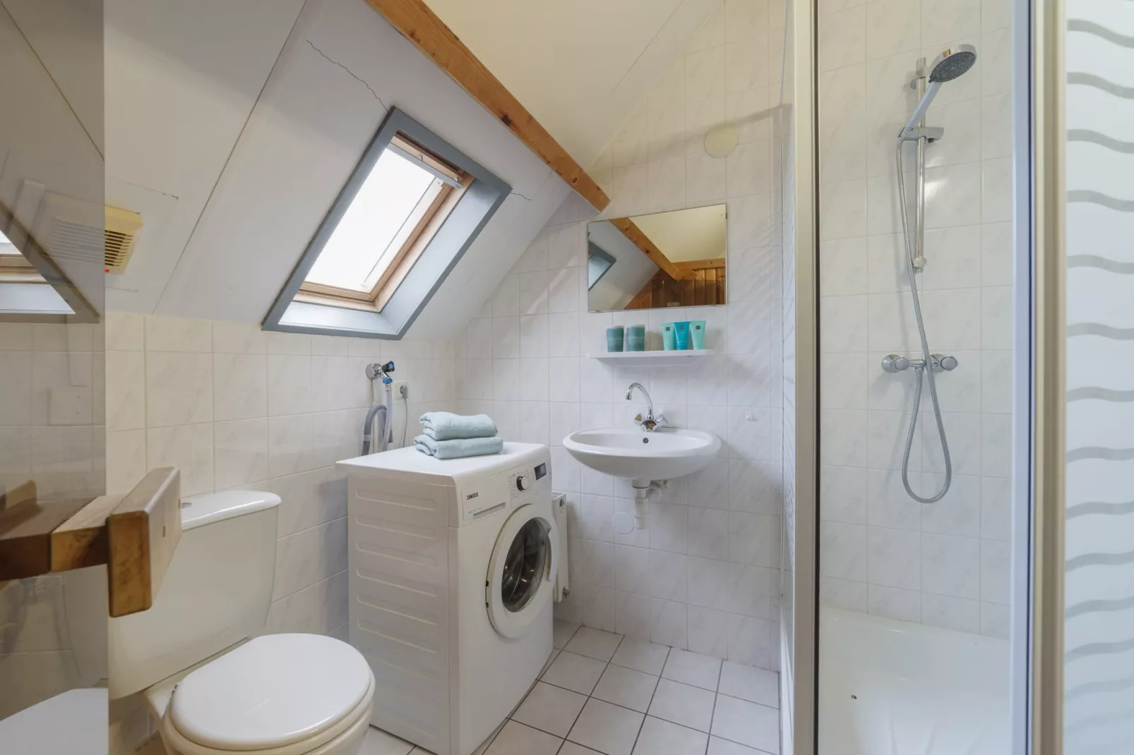 Villapark De Oesterbaai 111-Salle de bain
