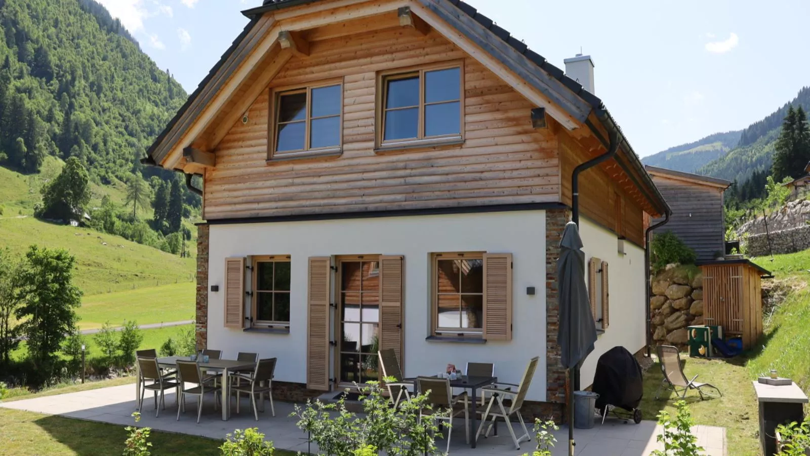 Haus Hestia-Exterior in summer