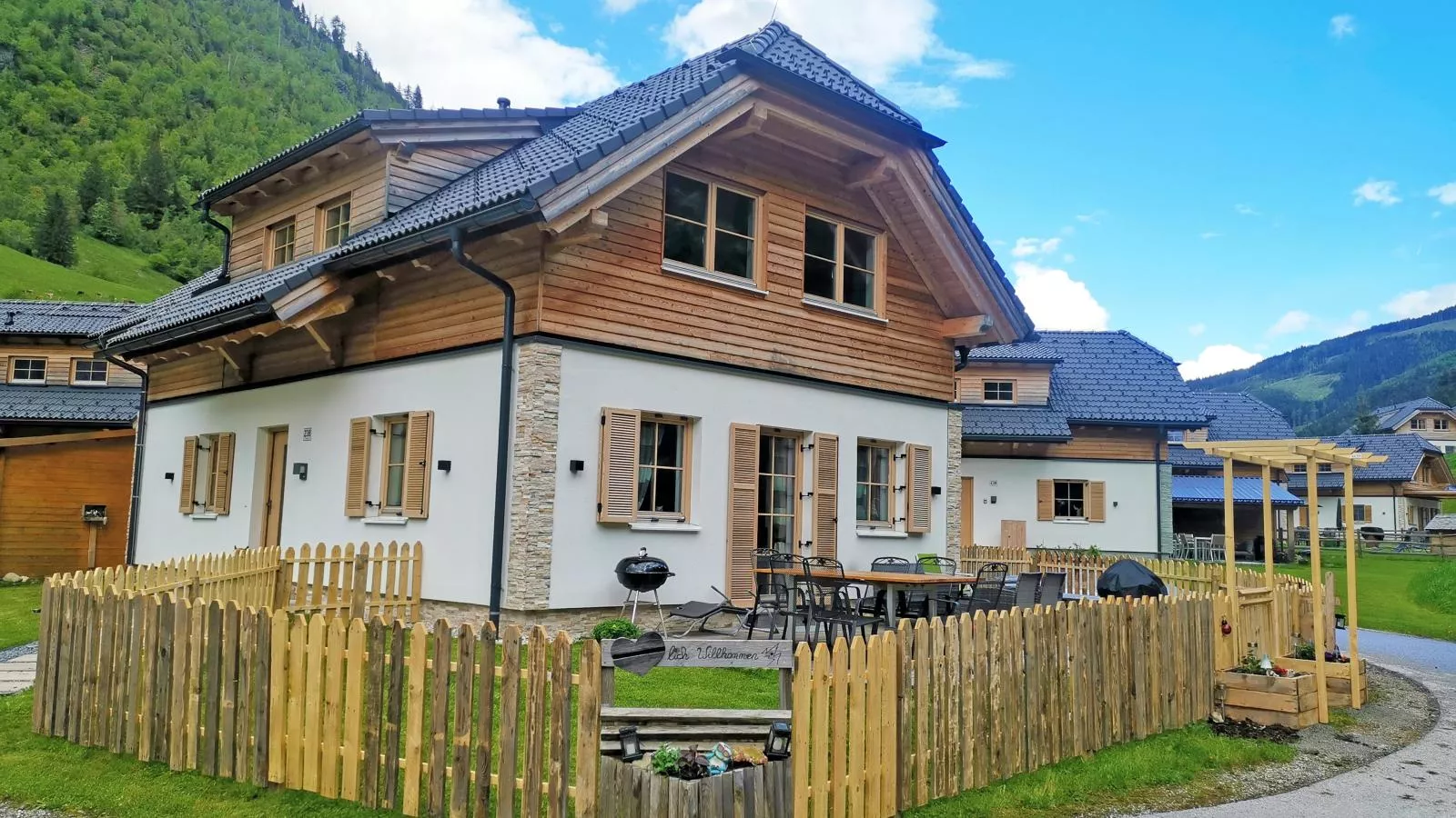 Ebersberger-Exterior in summer