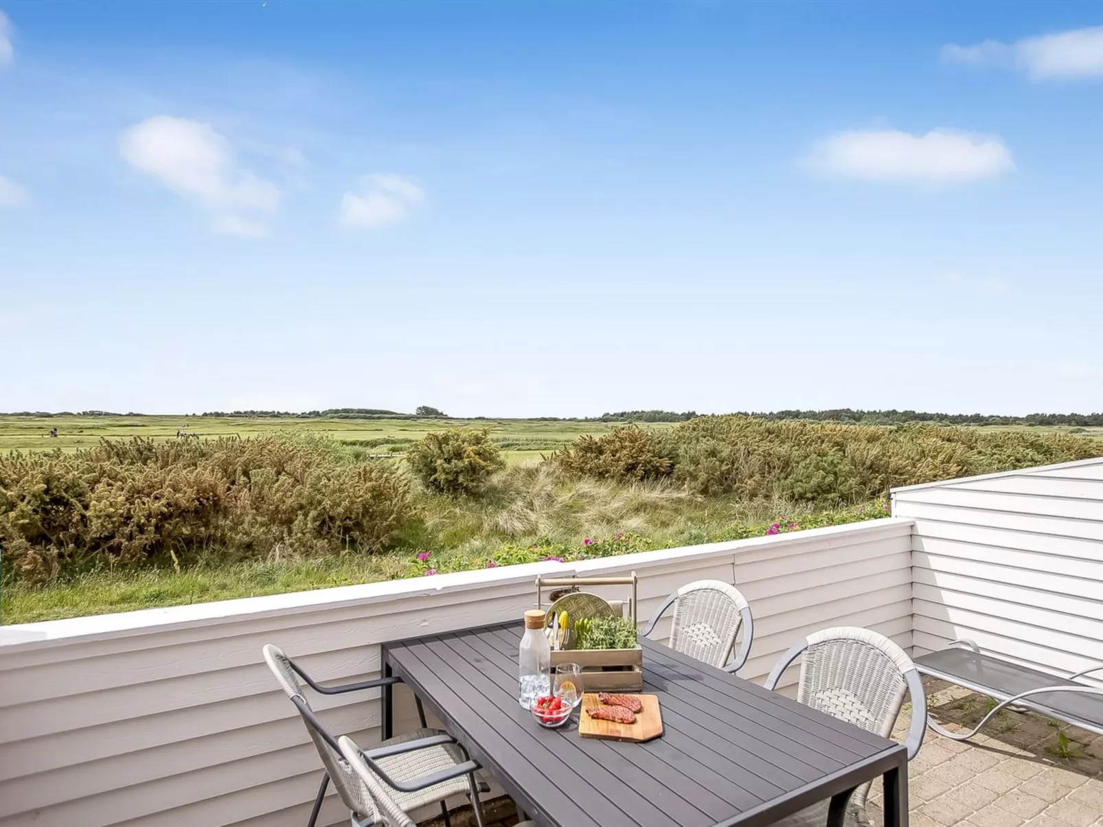 "Drita" - 2.3km from the sea