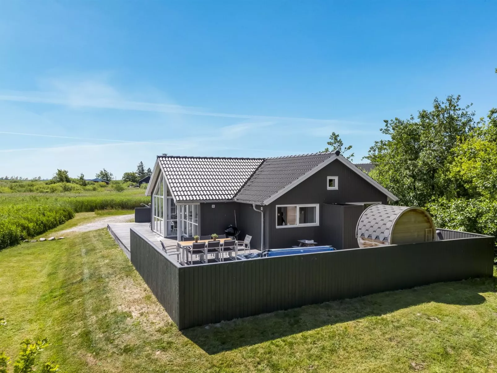 "Jonna" - 700m from the sea-Dehors