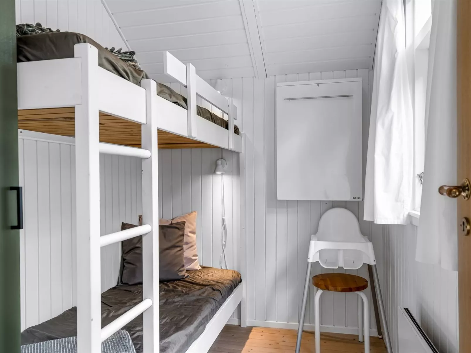 "Folki" - 250m from the sea-Drinnen