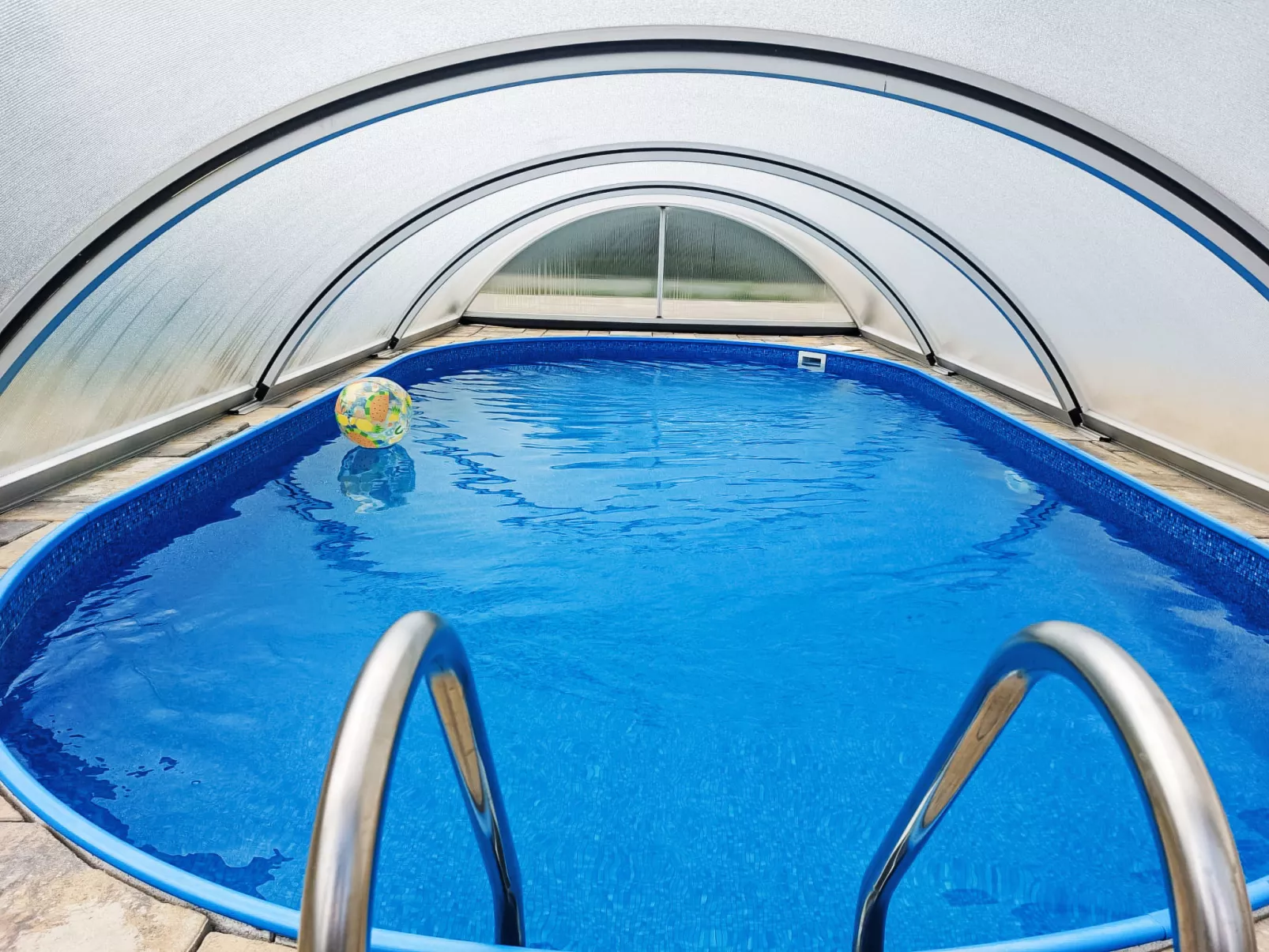 Pool & Wellness Estate-Draußen