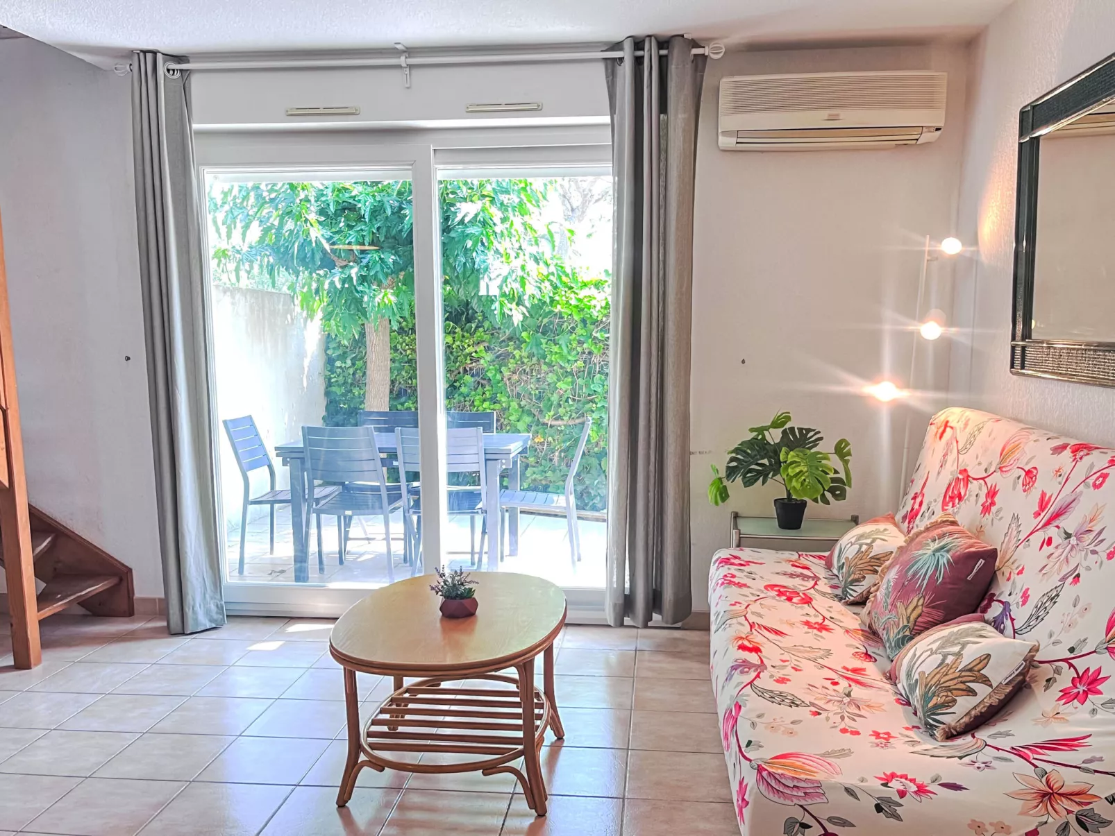 Les Lavandines 1-Inside