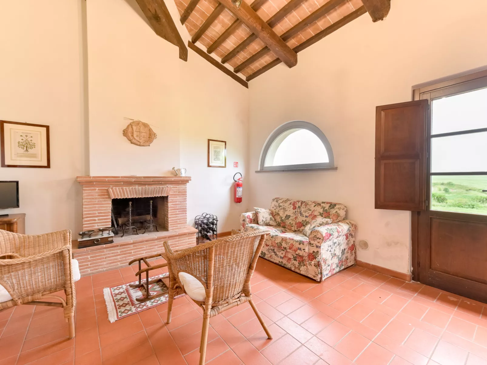 Casa dell'Arco-Inside