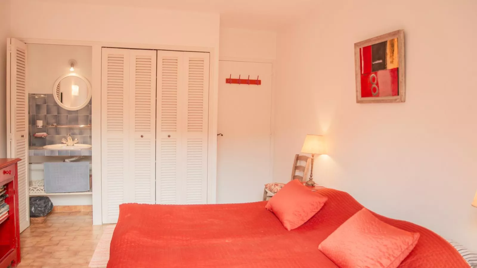 Loumic-Bedroom