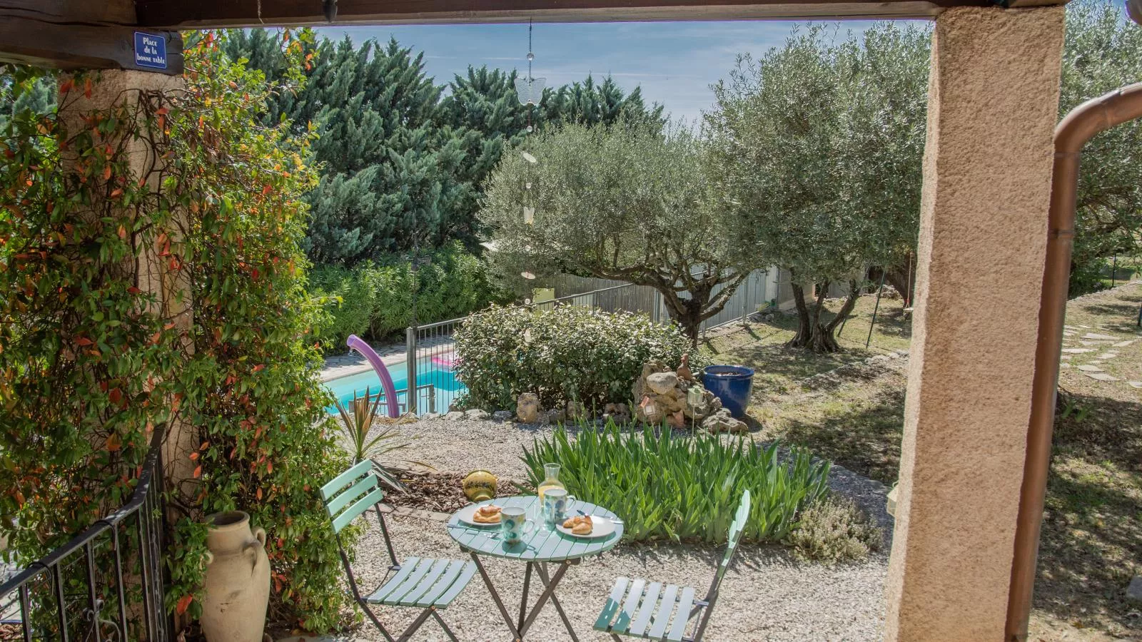 Villa Valentin-Gardens summer