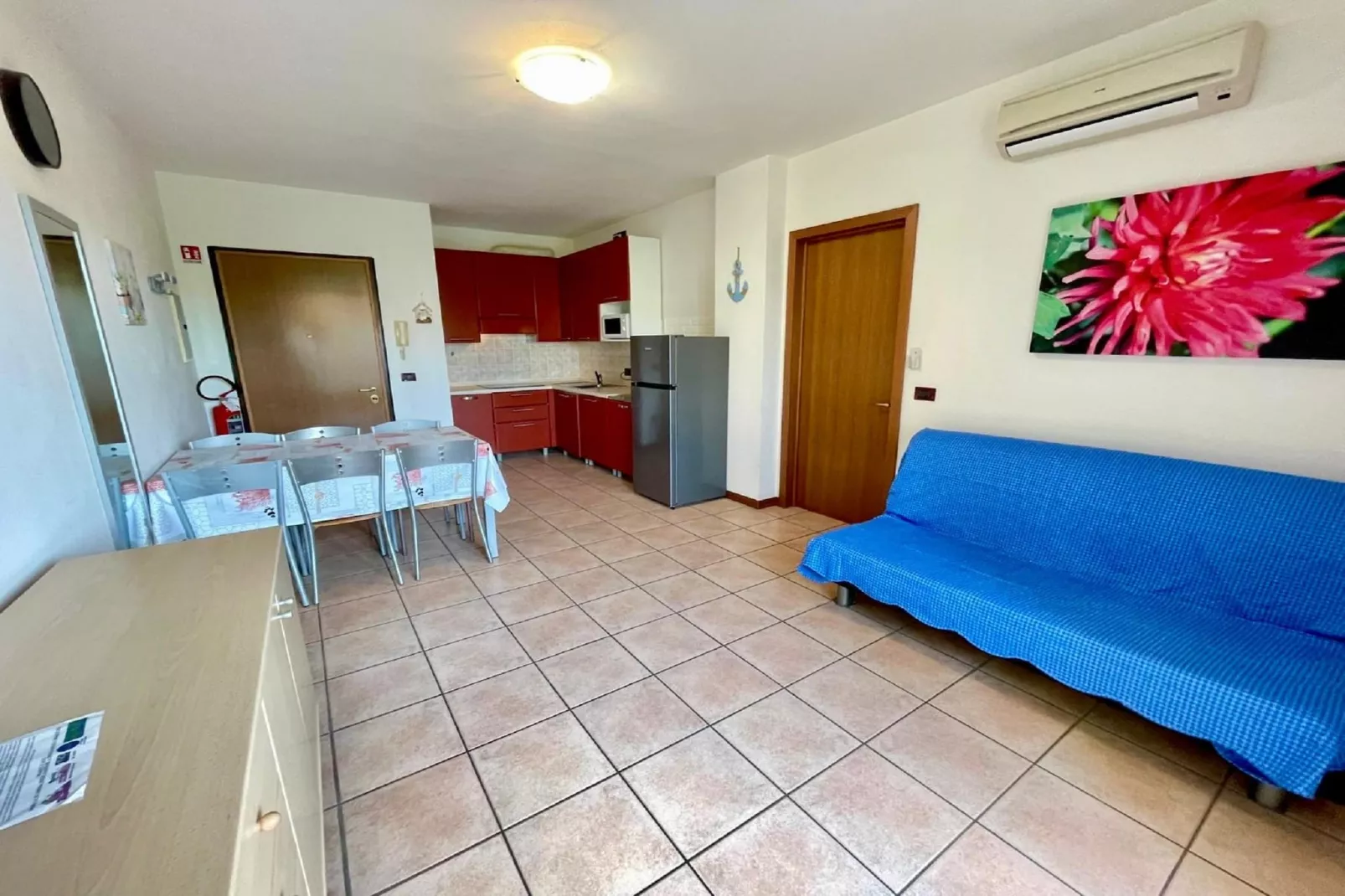 Ginepri C 11-Living room