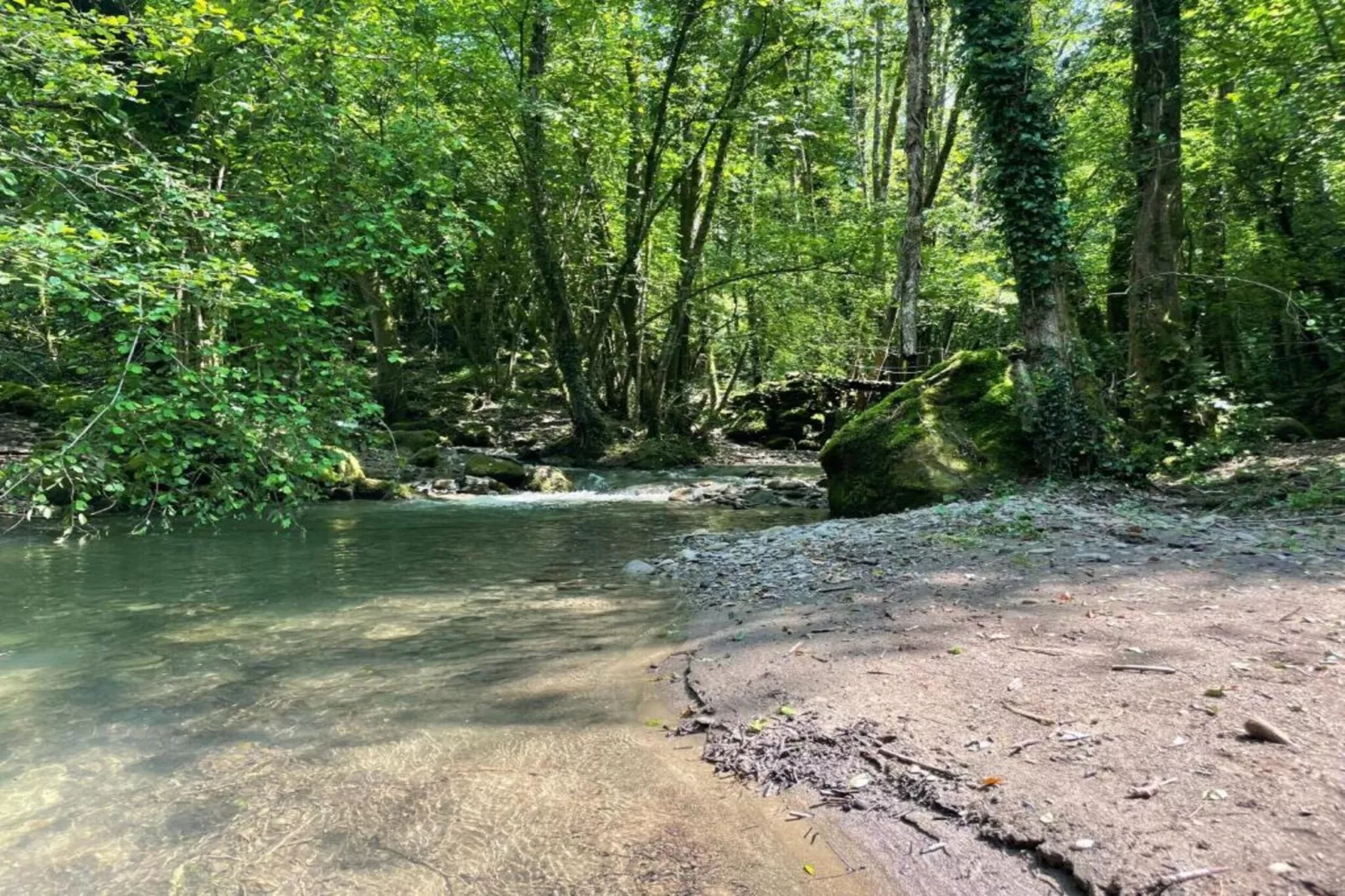 Olesettimo-Areas within 20km in summer