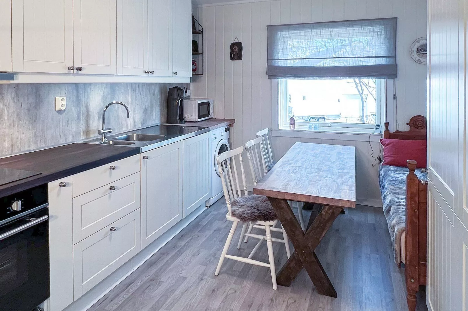 4 person holiday home in Stonglandseidet-By Traum-Indoor