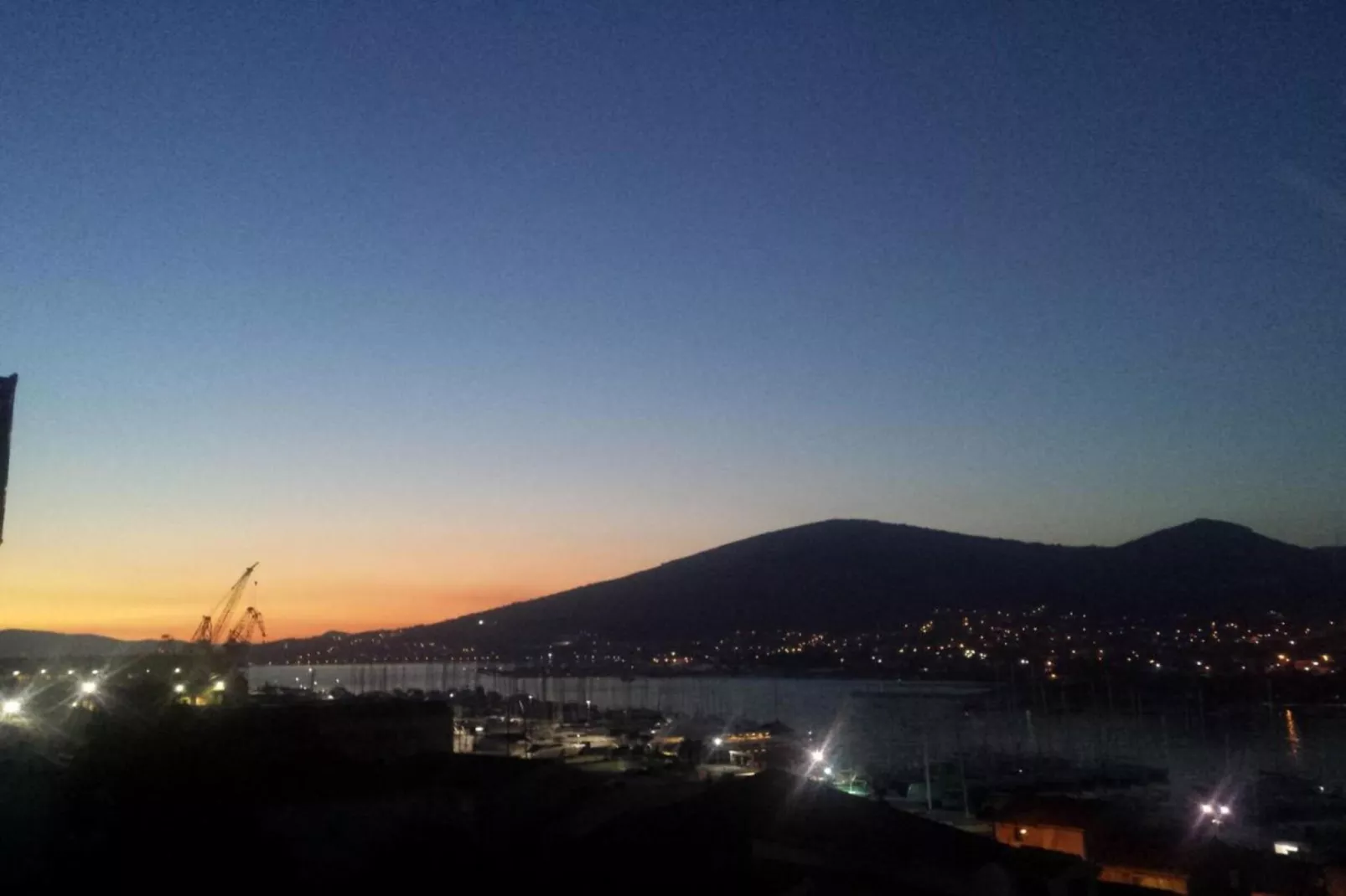 Dalmacija 8-Areas within 20km in summer