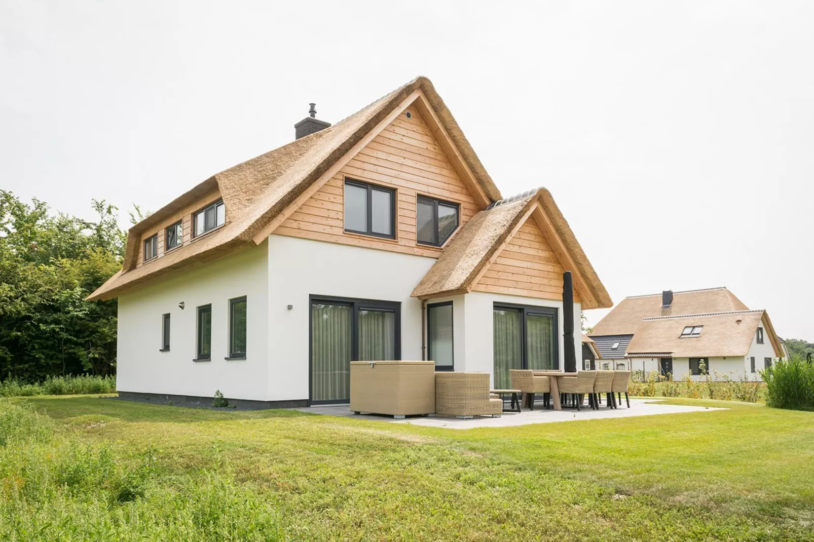Villa Bouwlust Z-Außenbereich Sommer