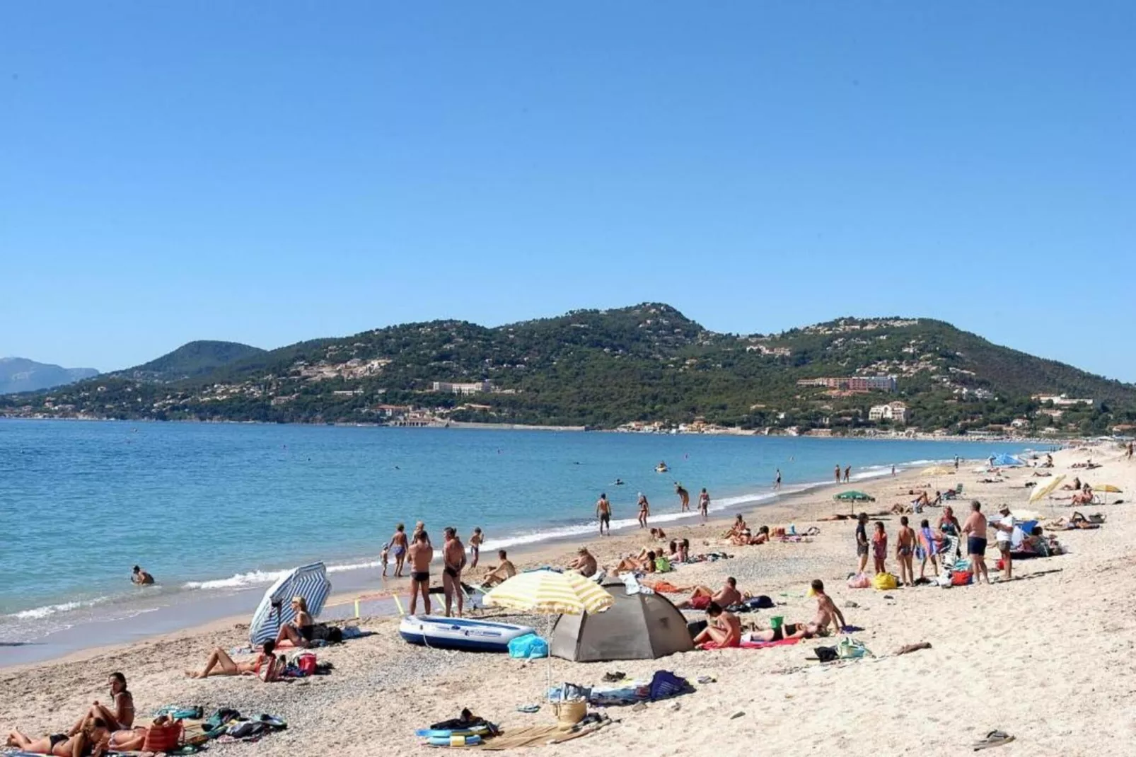Le Riviera 1-Areas within 5km in summer