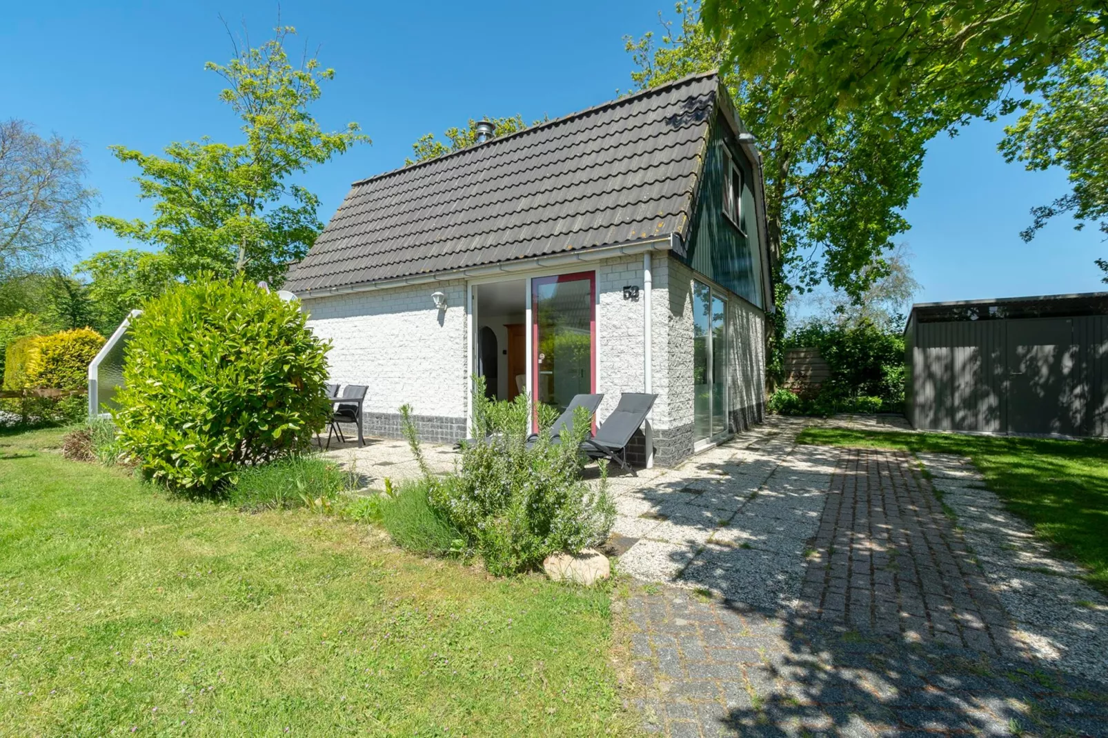 Campanula 52-Exterior in summer