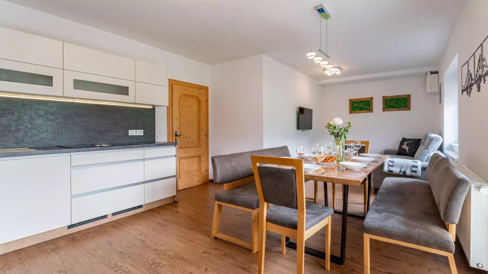 Verena-Dining room
