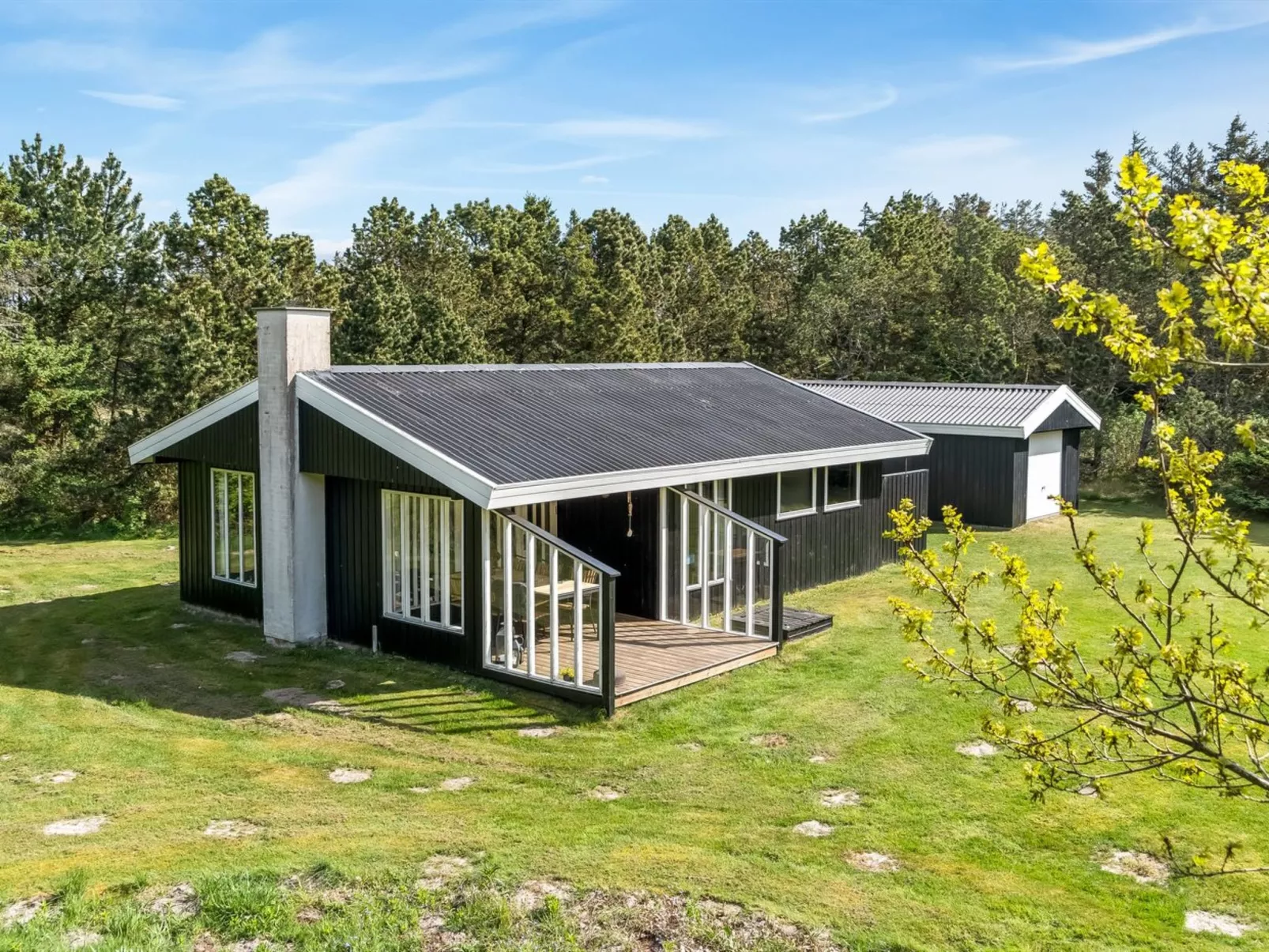 "Star" - 600m from the sea-Outside