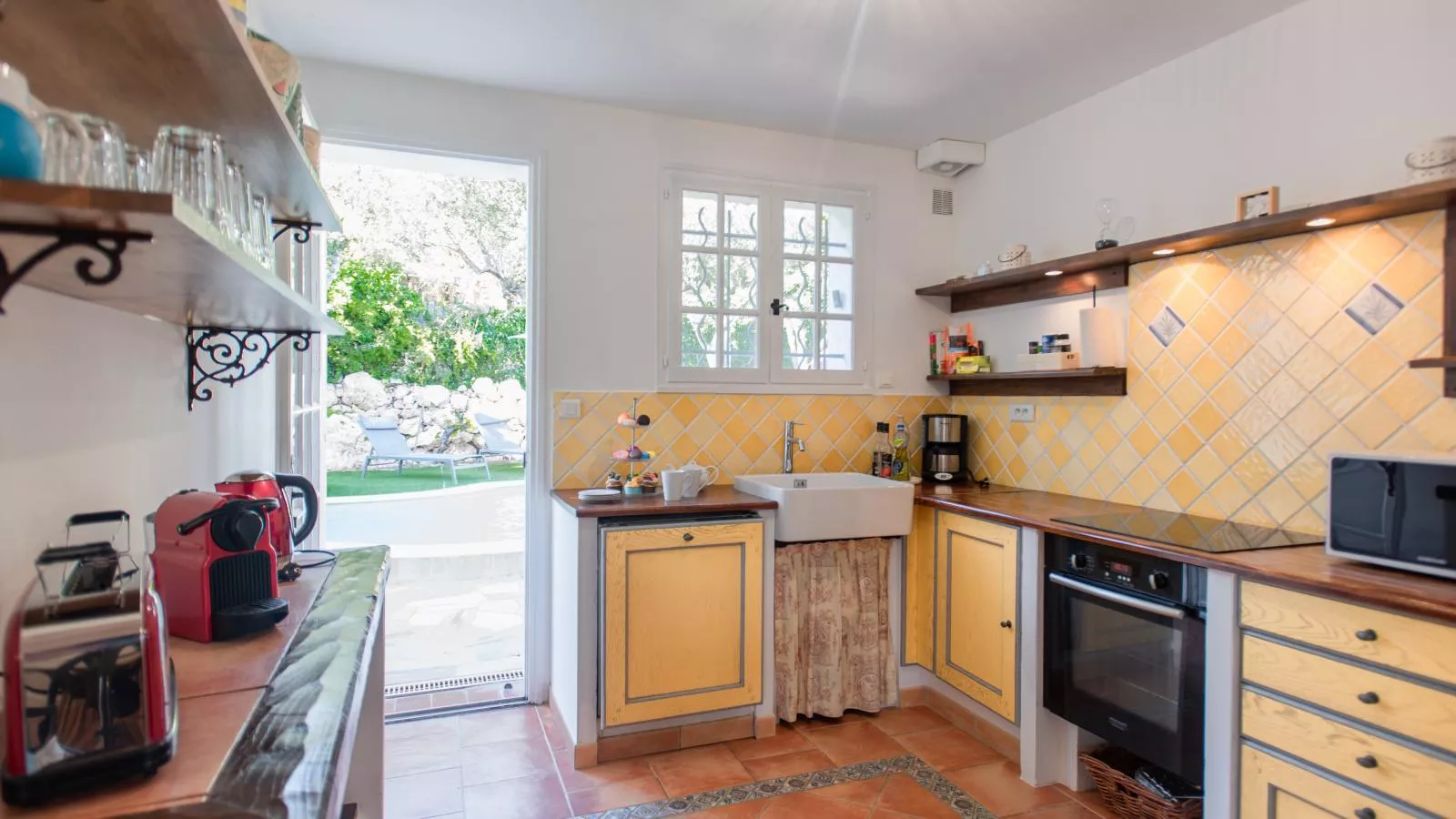 Le Rayol-Kitchen
