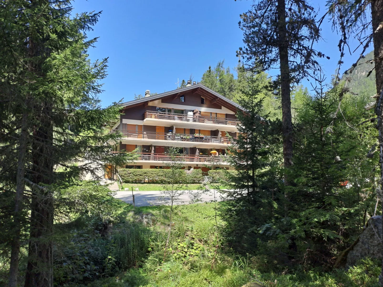 Arolla R01-Draußen