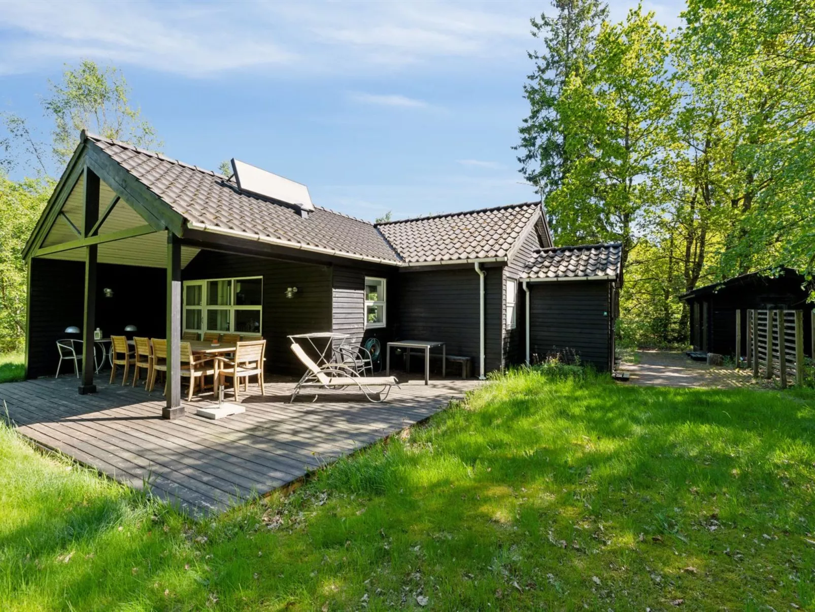 "Tomine" - 80km from the sea-Outside
