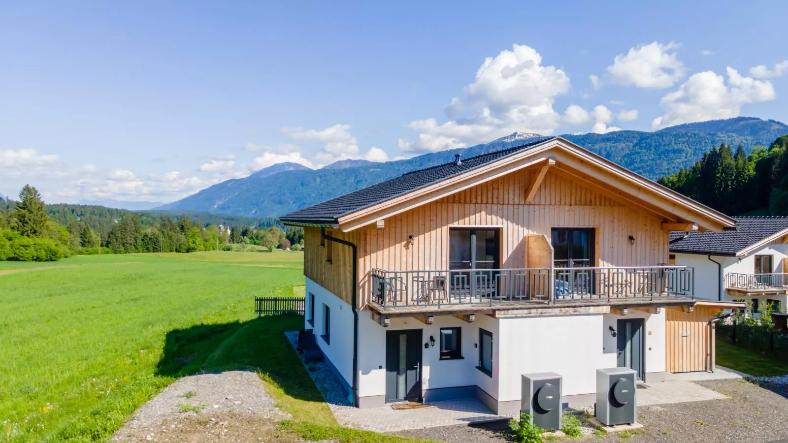 Obermöschach 9B-Exterior in summer