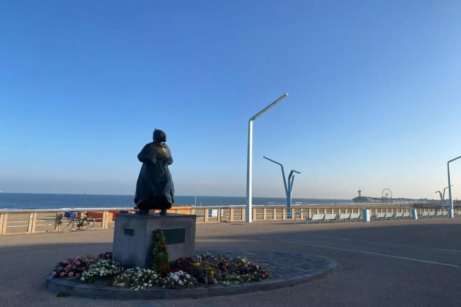 Scheveningen Harbour 12-Areas within 5km in summer