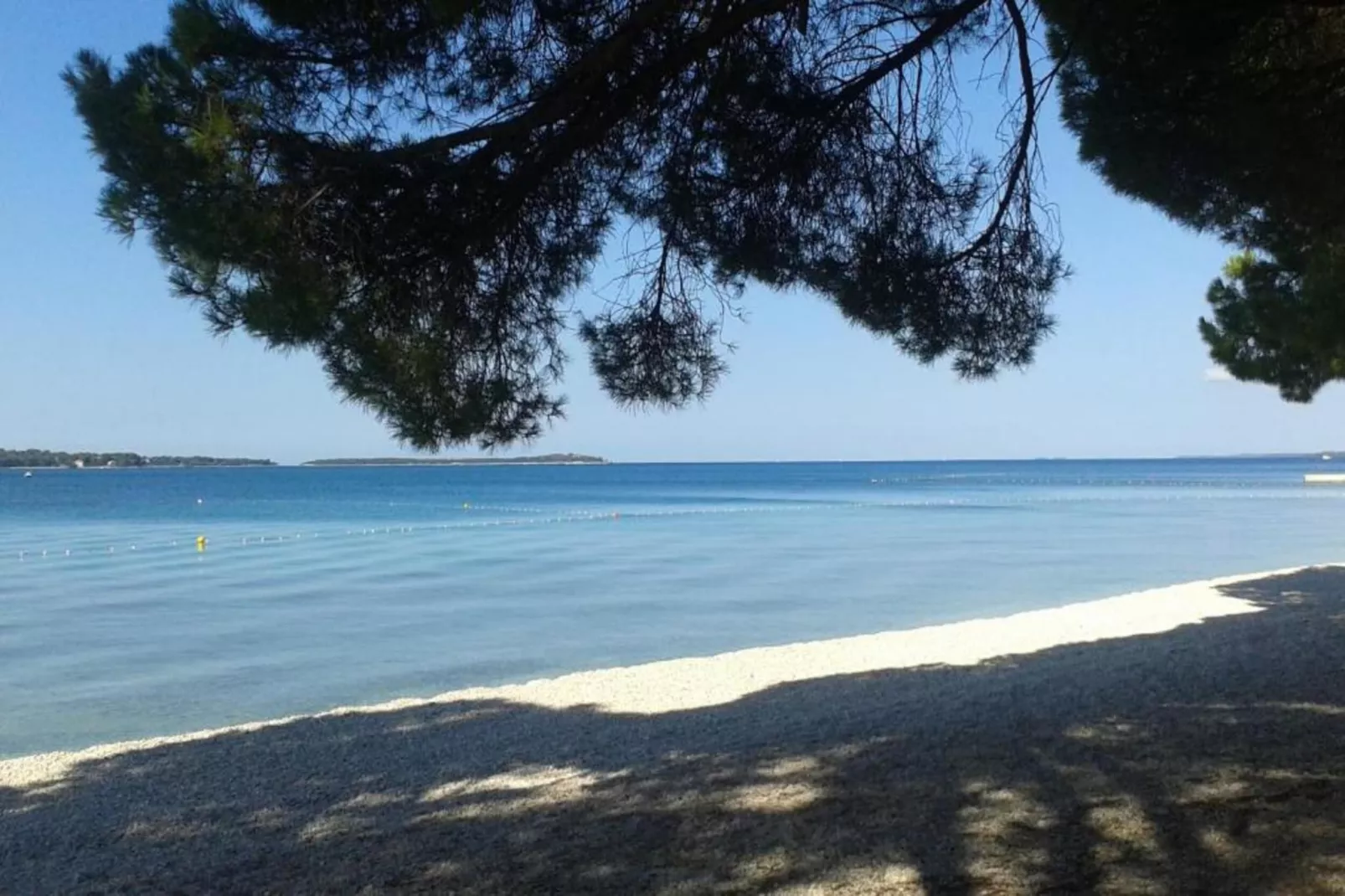 Marceta Apartment 1 - Pool and Big Garden-Areas within 5km in summer
