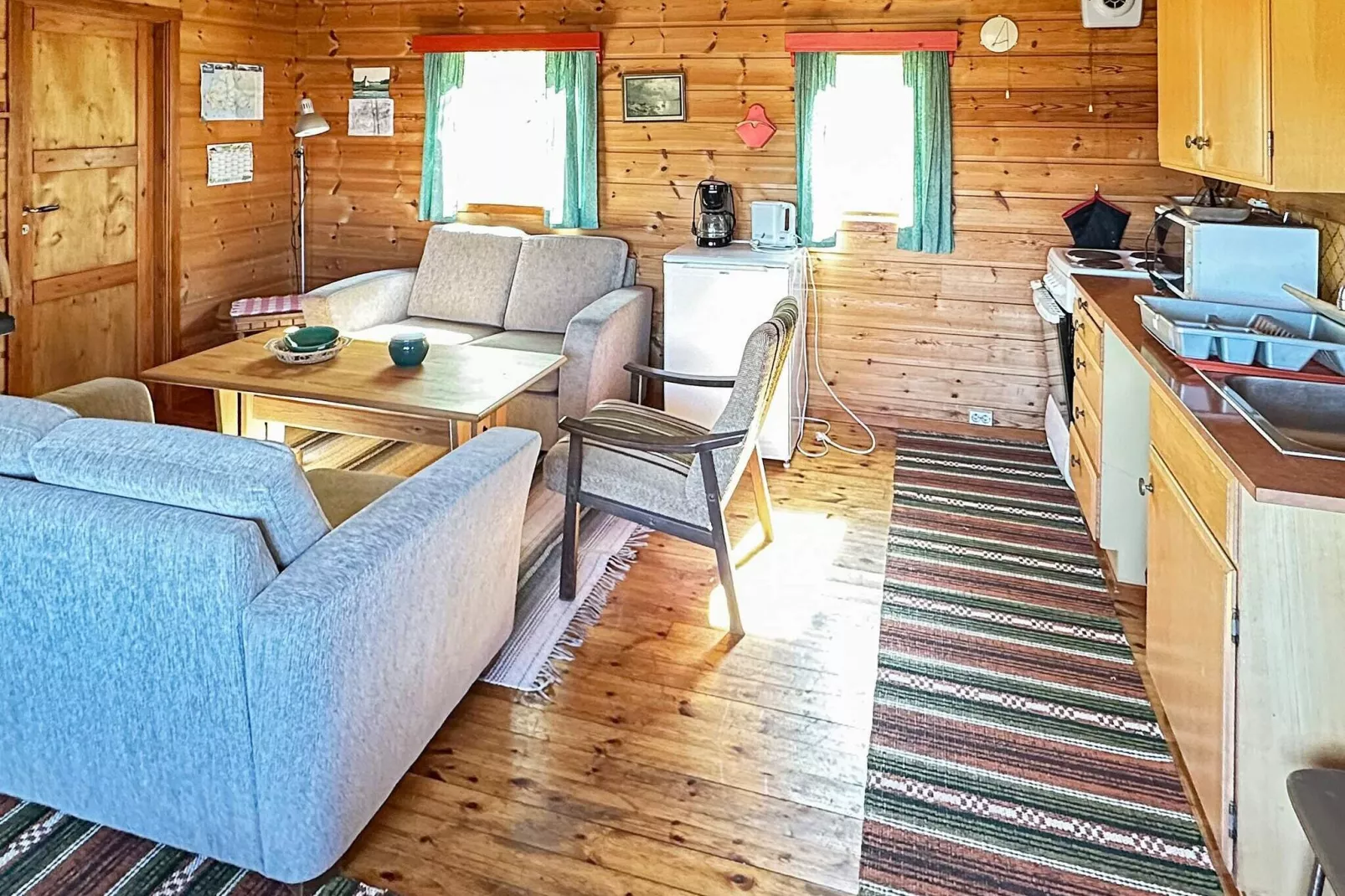 HUS 55768  HYTTE D-Indoor
