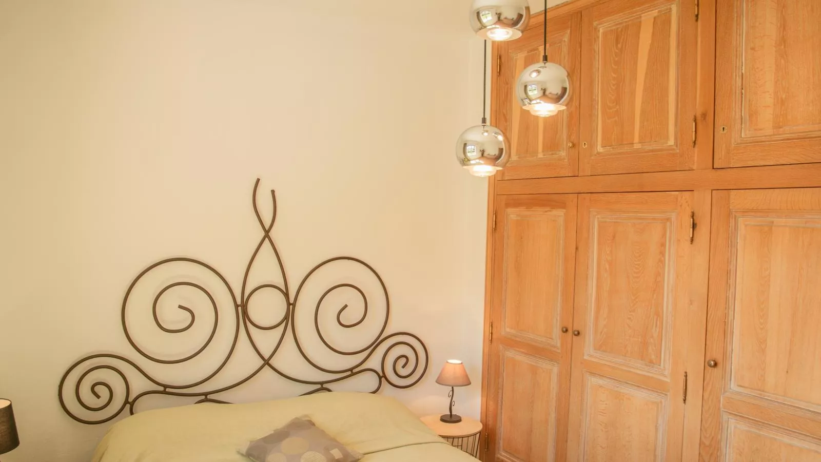 Alcalias-Bedroom