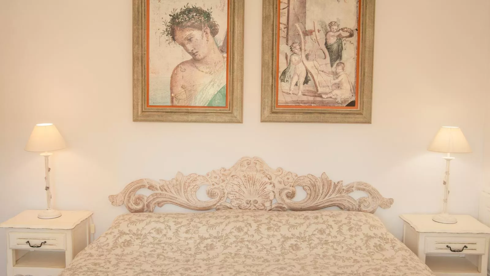 Alcalias-Bedroom