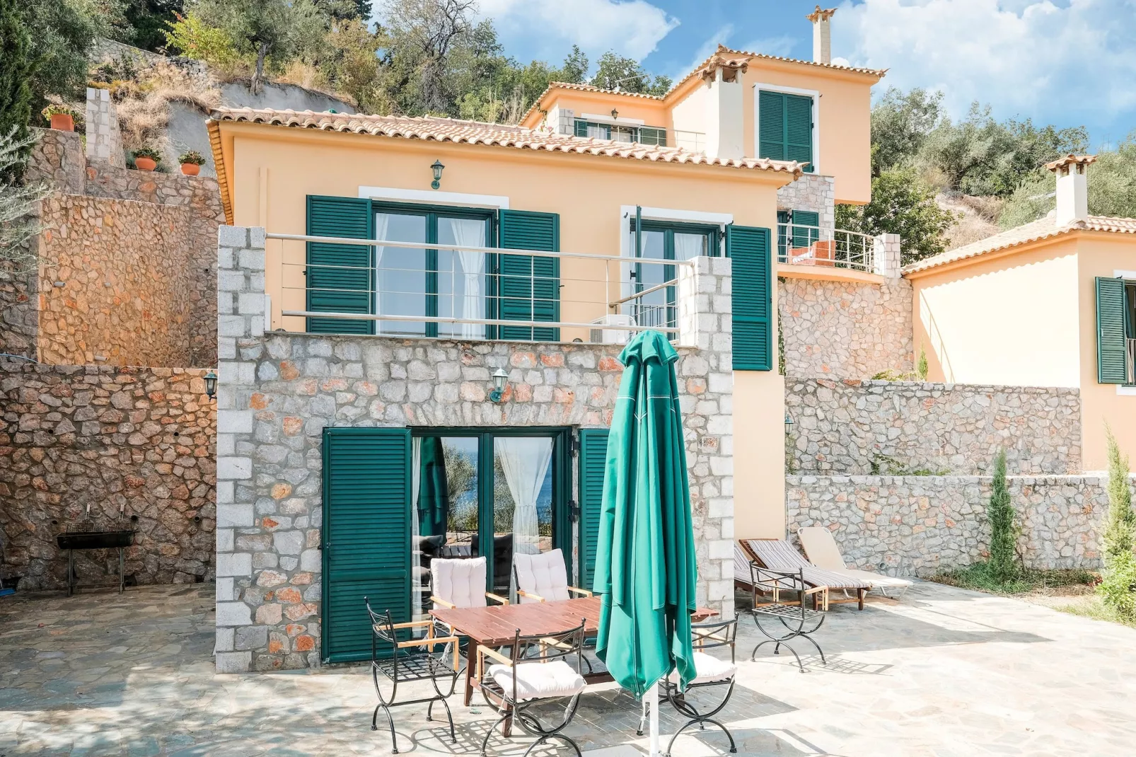 4 villas