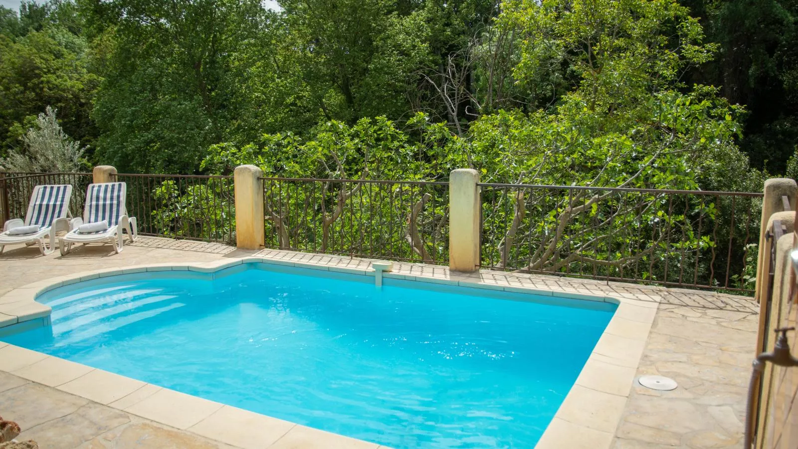 Maison Jaune-Swimming pool
