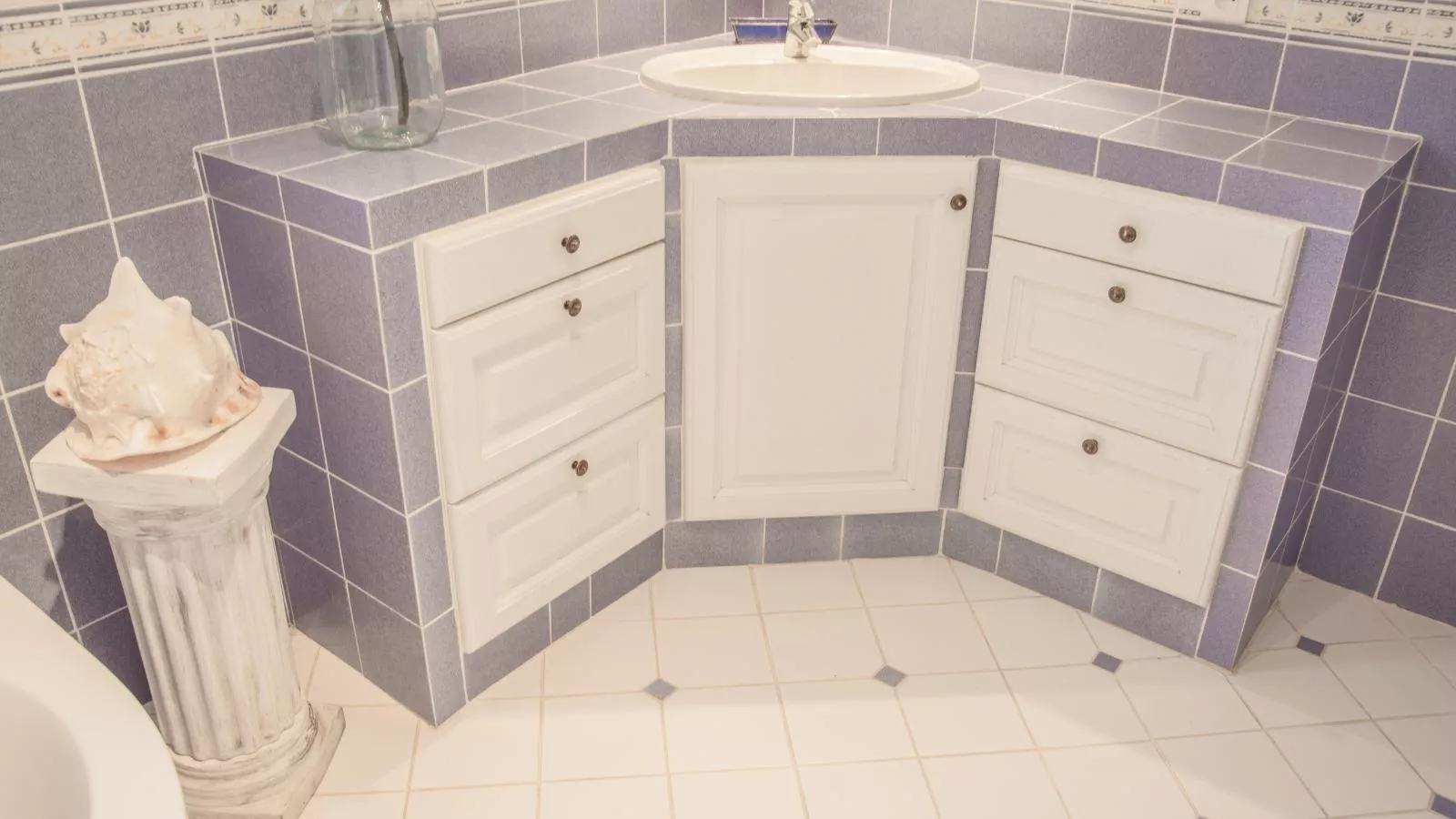 Maison Jaune-Bathroom