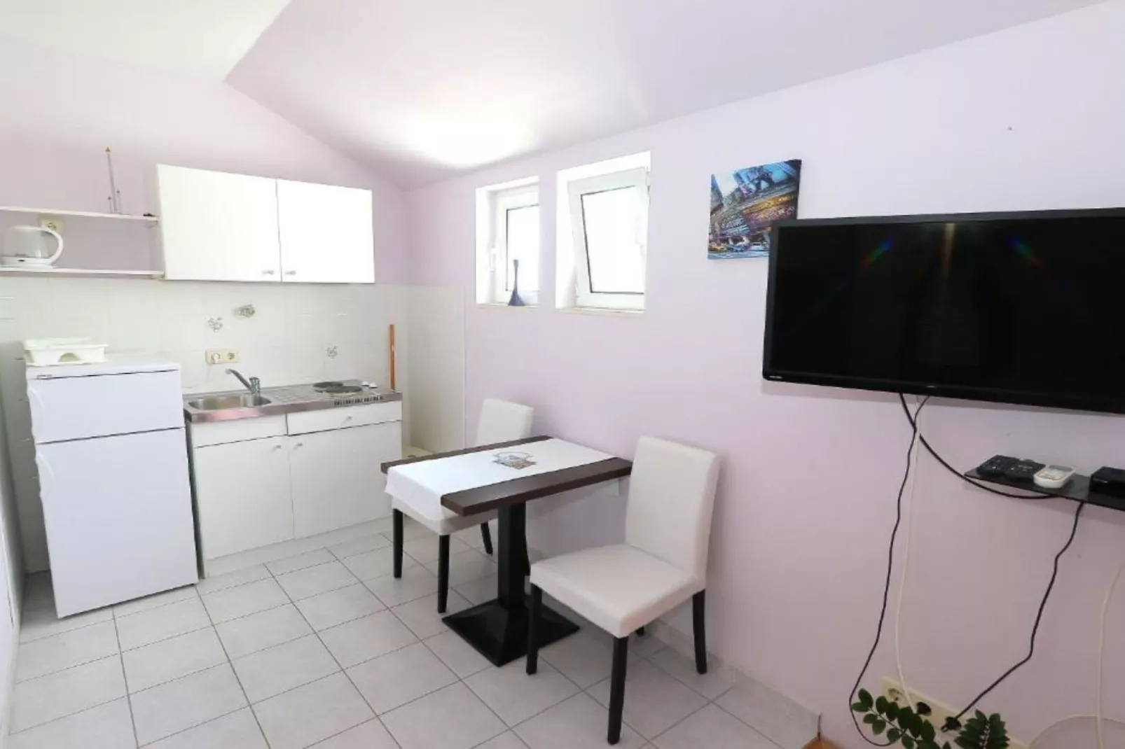 Apartments Trogrlić - Studio with Balcony and Sea View