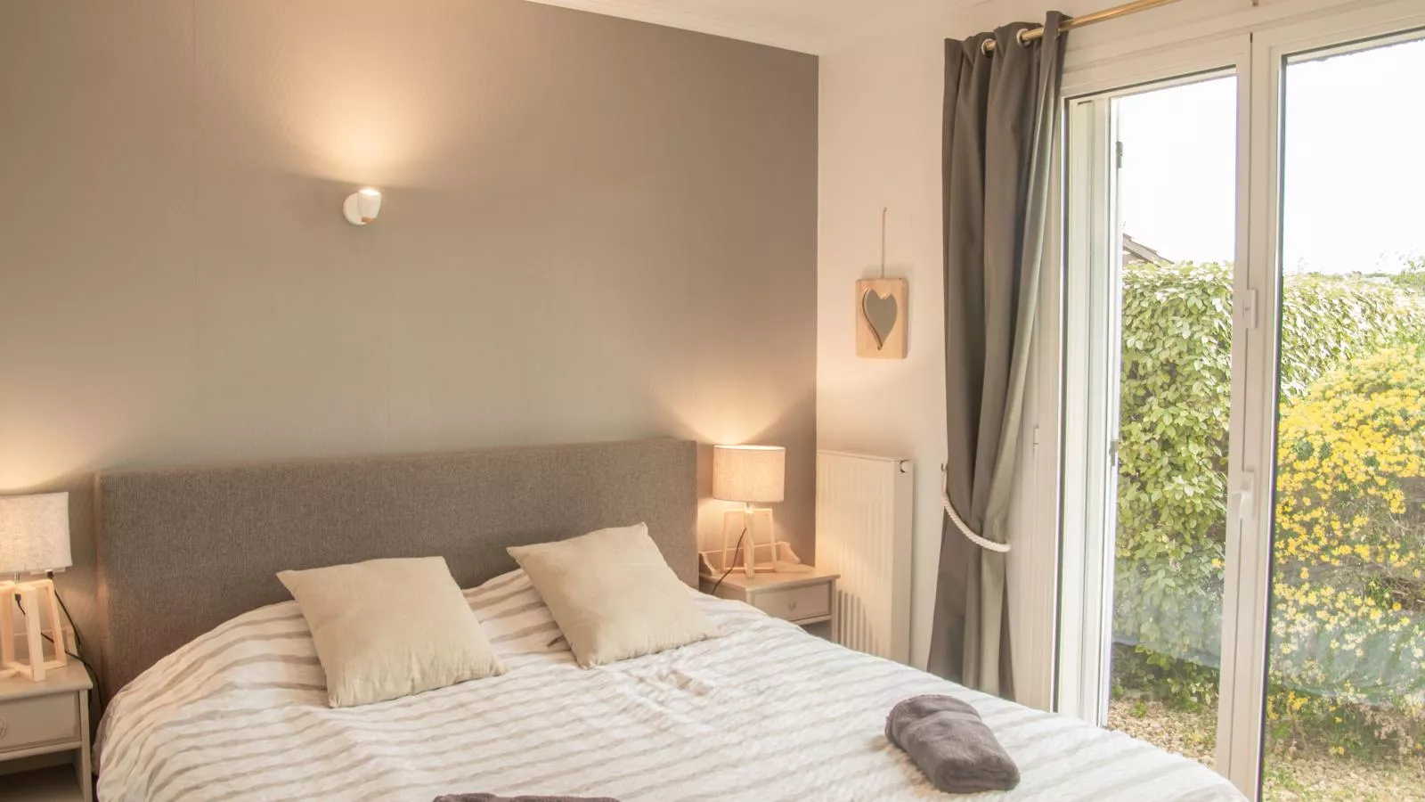 La Roque-Bedroom