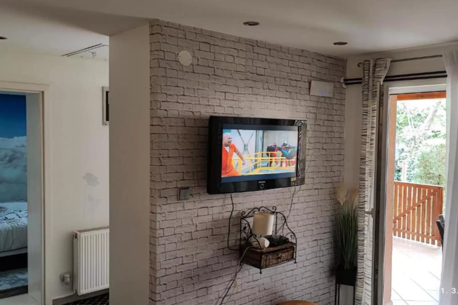 Apartment Dream Catcher - One Bedroom Apartment with Garden