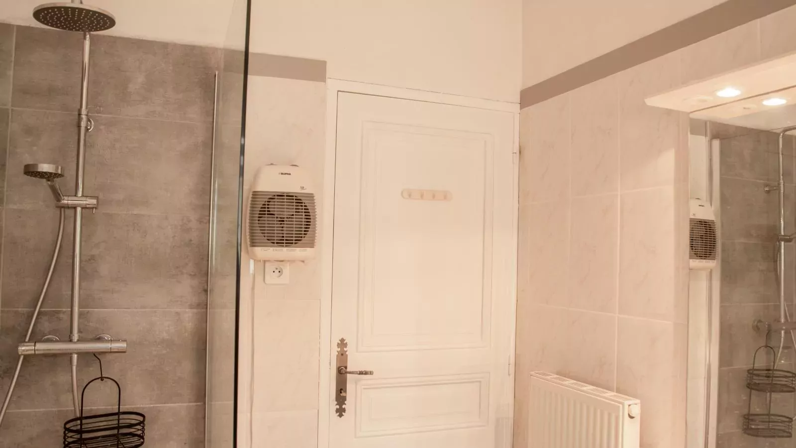 La Roque-Bathroom