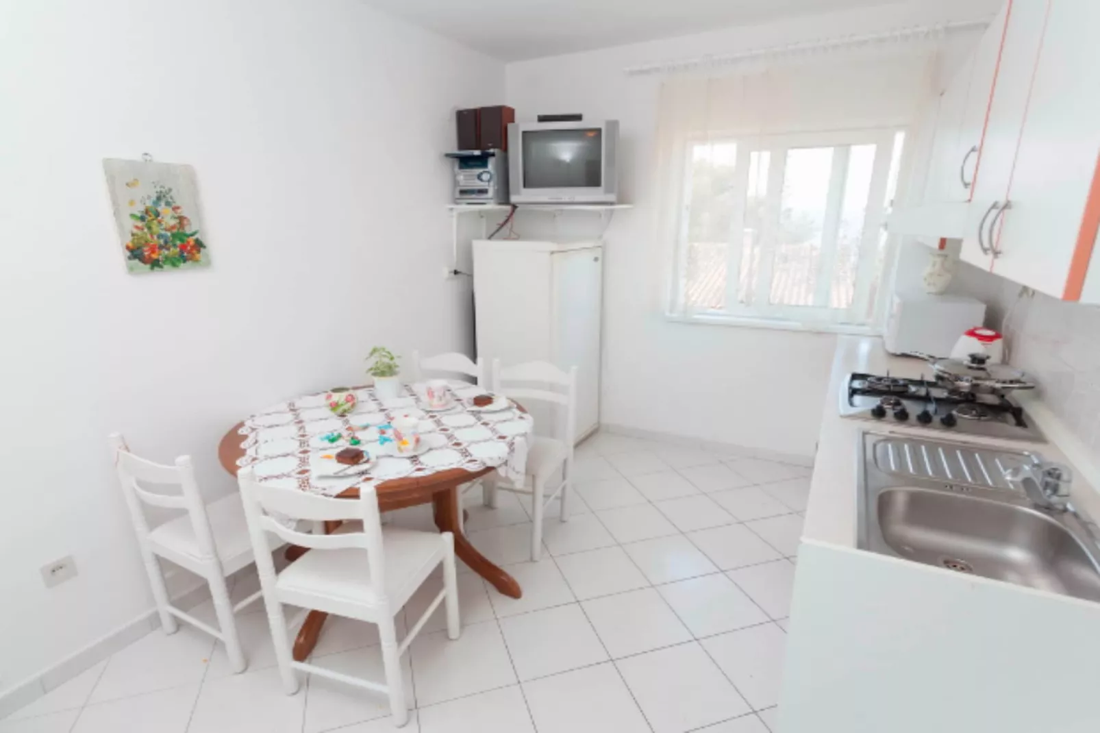 Apartments Lili - Two Bedroom Apartment with Balcony