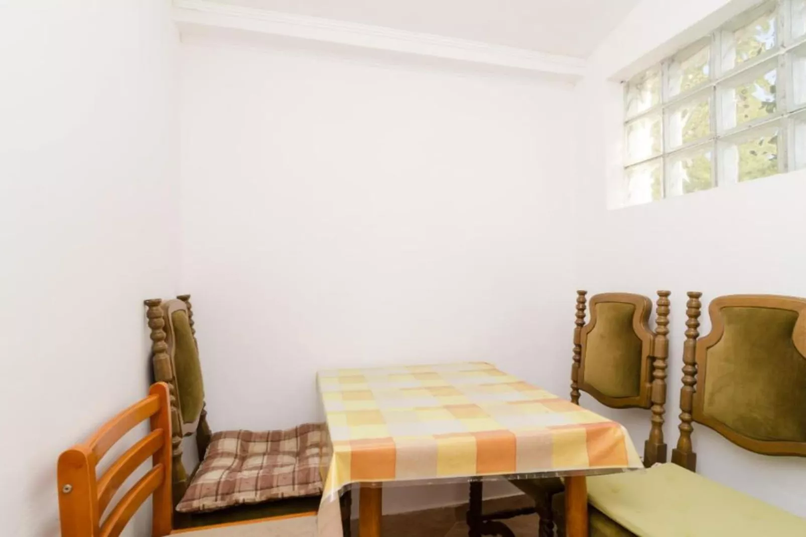 Guest House Sobra 38 - Double Room with Balcony and External Bathroom 5