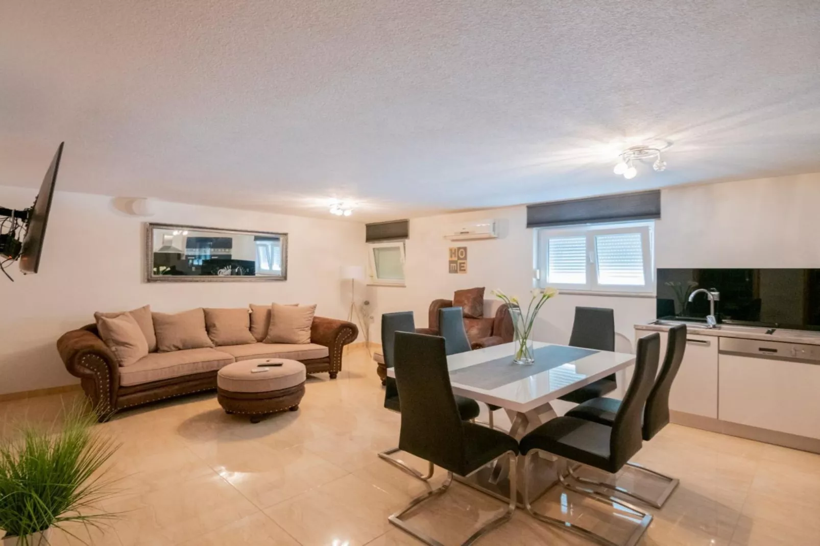 Villa Mia 2 - Six Bedroom Villa with Private Pool