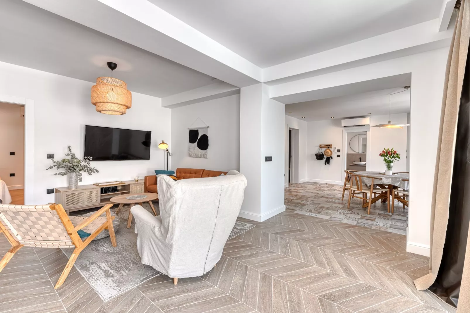 Luxury SPA B.one Apartment - Two Bedroom Apartment with Private Pool and Hot Tub