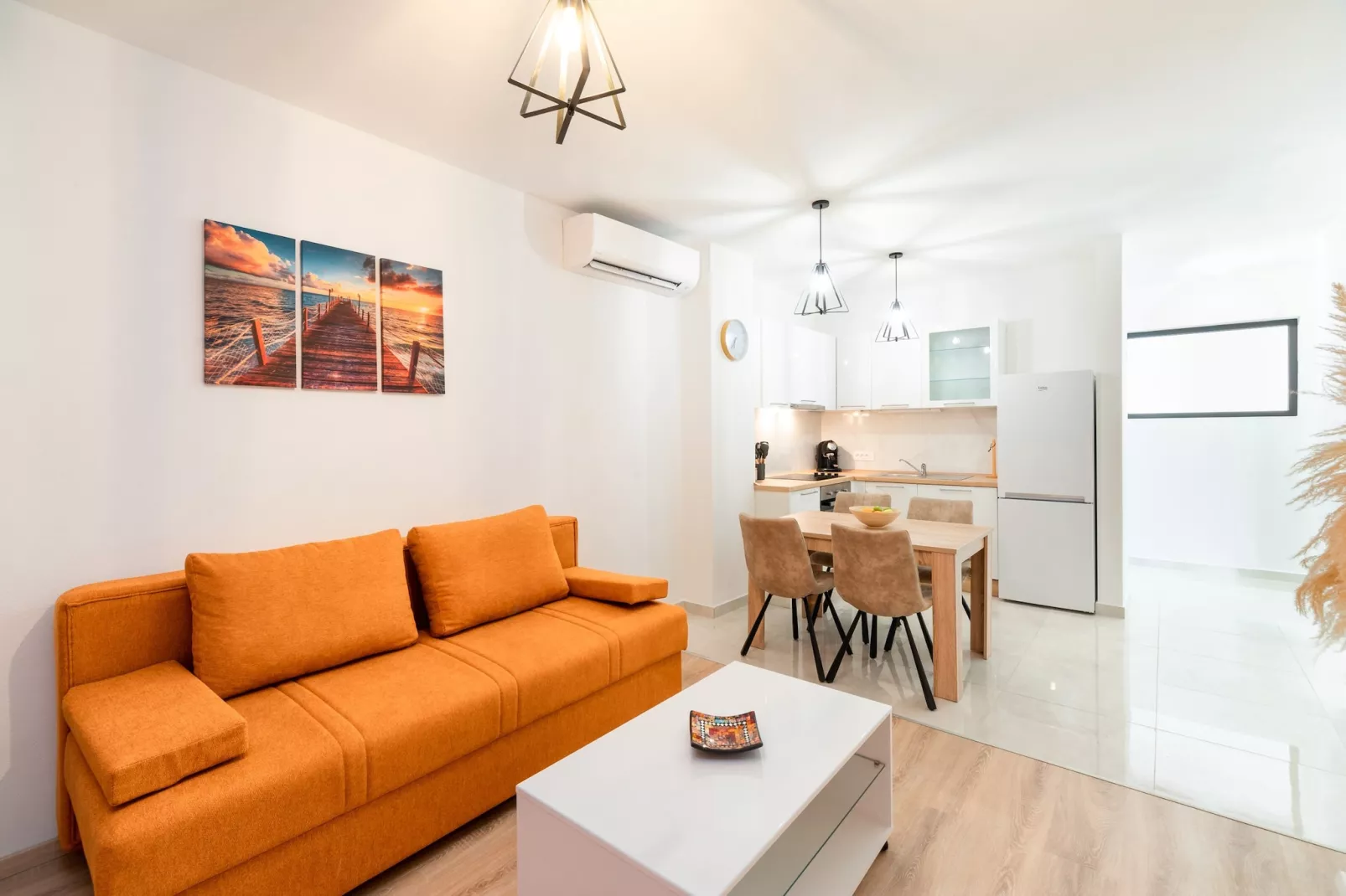 Apartments & Rooms Fisherman's Luck - Two-Bedroom Apartment with Terrace and Sea View