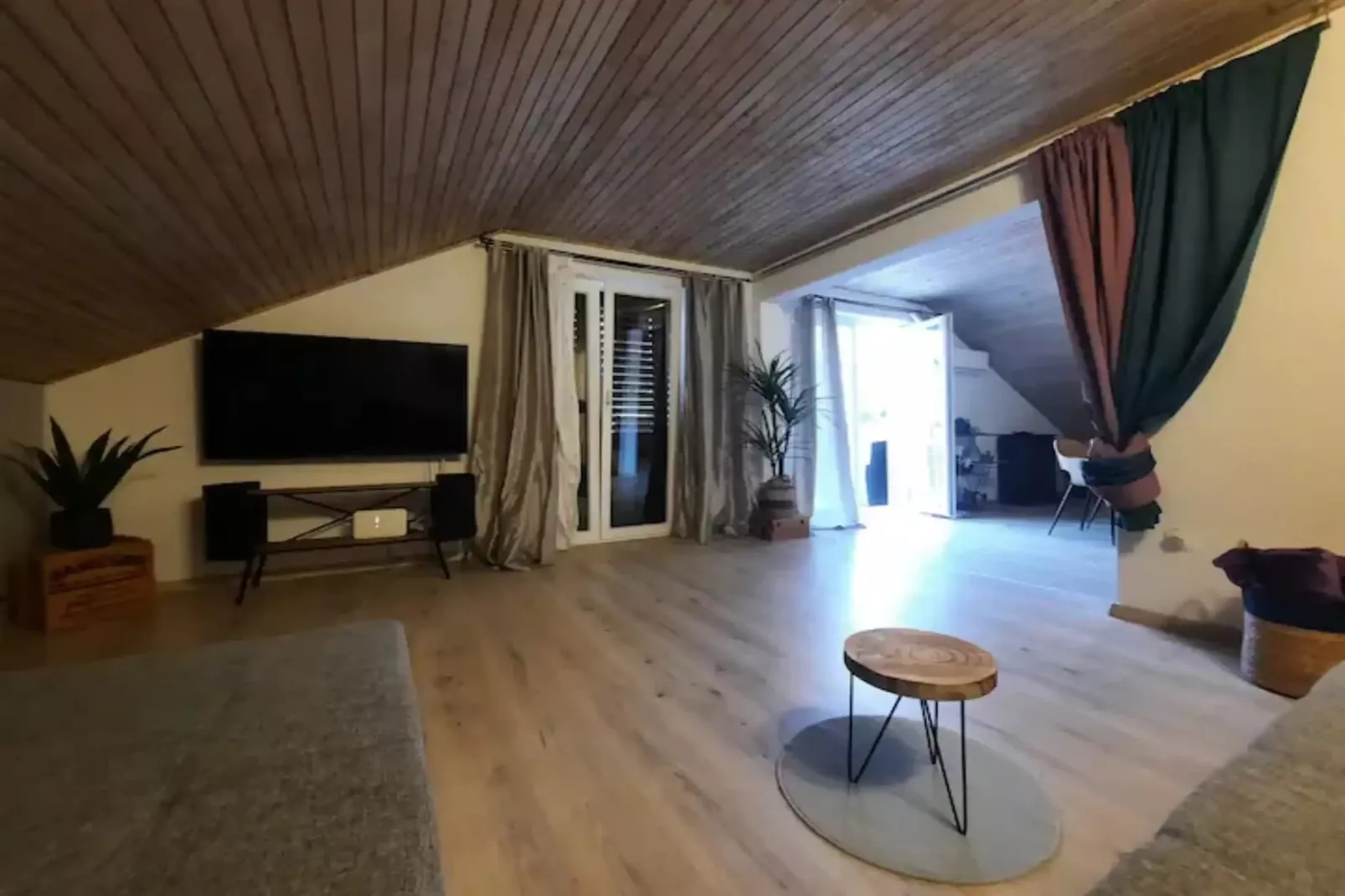 Two Bedroom Apartment With Sea  View
