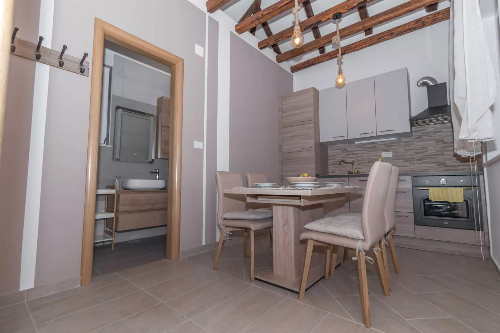 Apartment Ivan - Two Badroom Apartment with Hot Tob