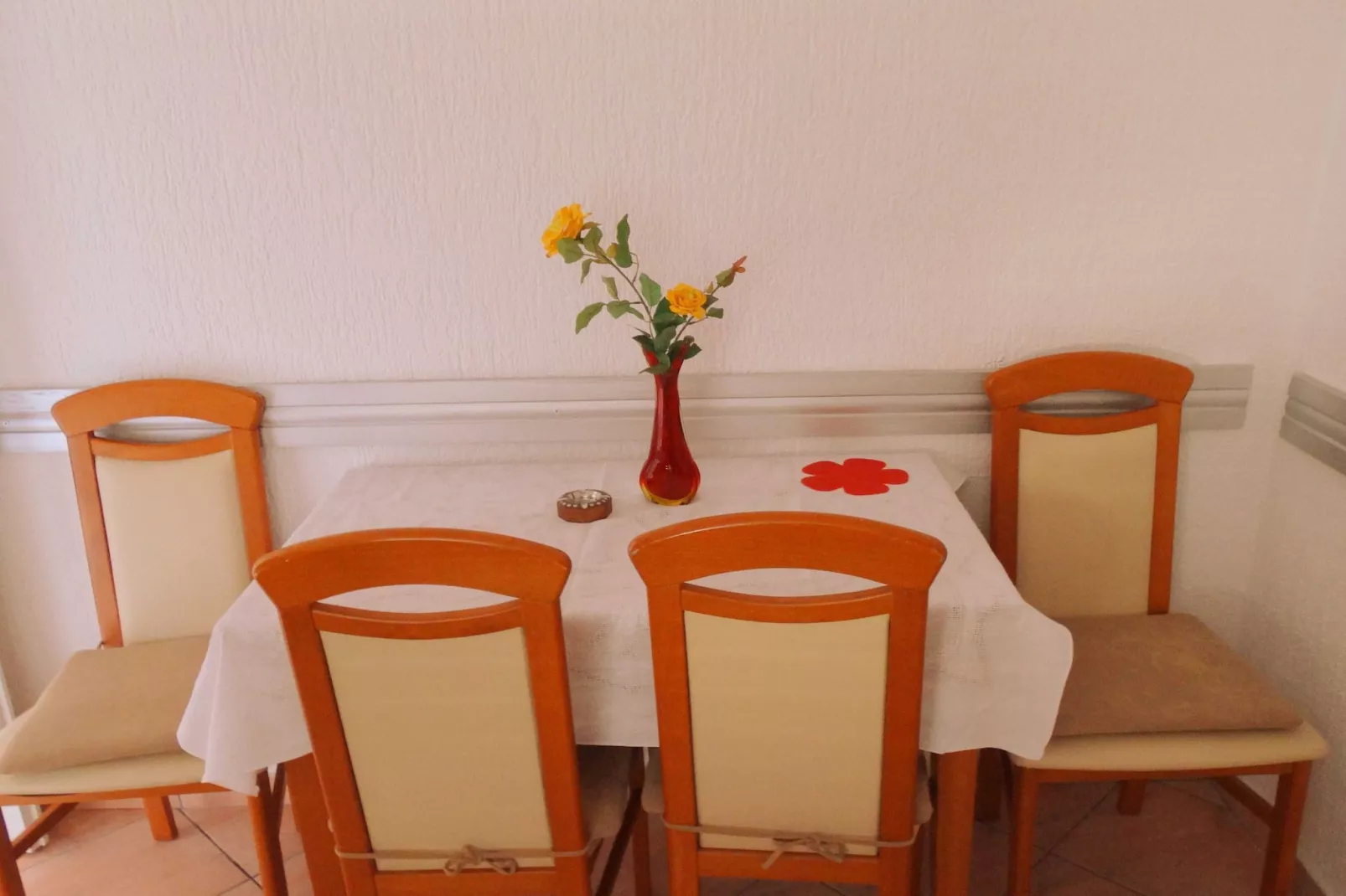 Lush and Sunny Apartment with Balcony and Sea View - Two Bedroom Apartment with Balcony and Sea View
