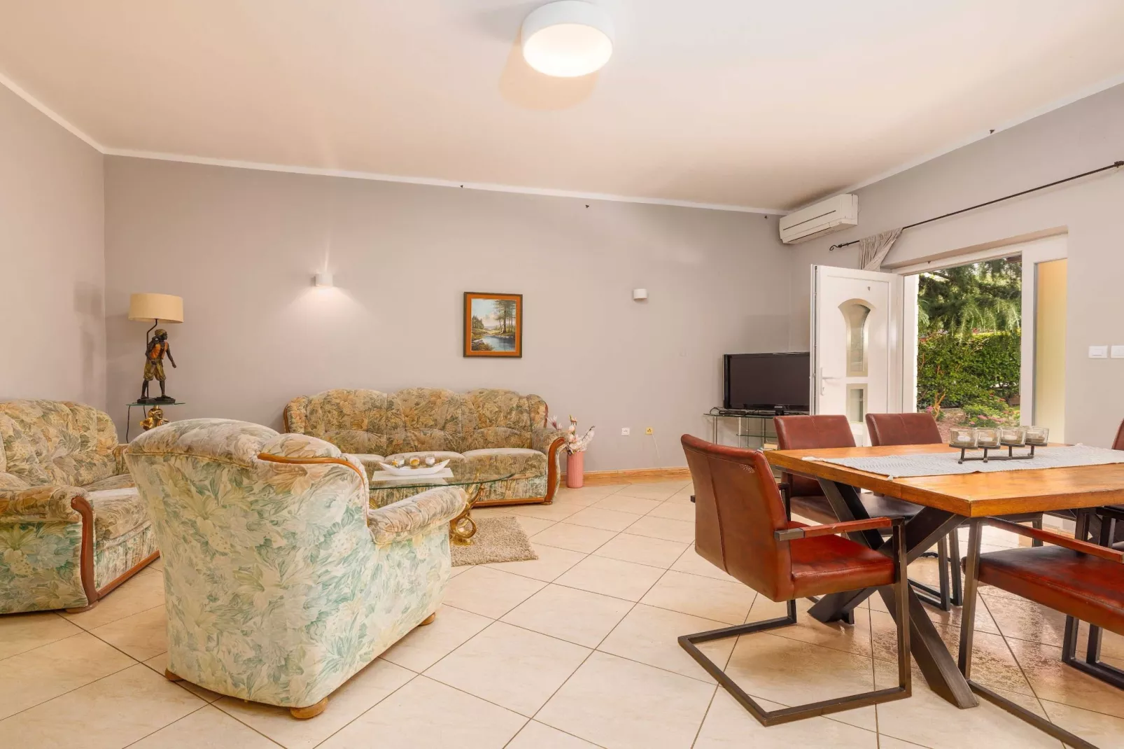 Wonderful Krk Island Stay: Shared Pool, Grill Patio, and Nearby Beaches - Two Bedroom Apartment