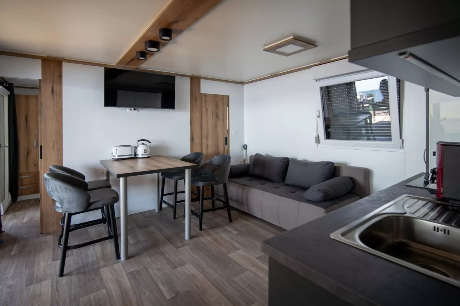 Seaside Deluxe Escape at Klenovica Camping - Two Bedroom Mobile Home with Hot-Tub  (owner 419)