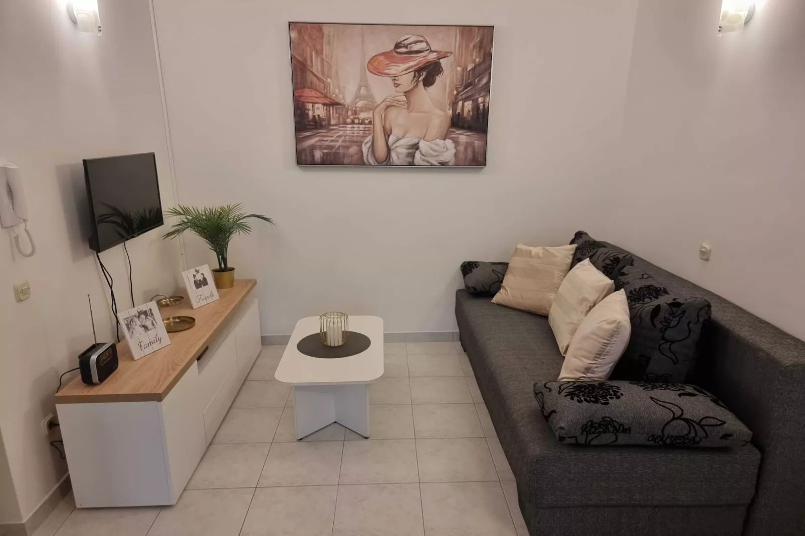 Modern and Bright Fazana Apartment with Balcony and Sea View - One Bedroom Apartment with Balcony and Sea View