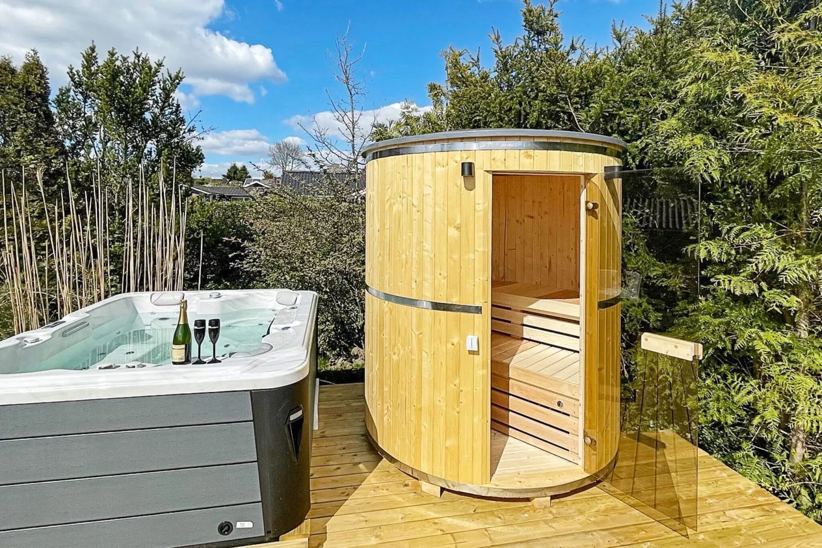 8 person holiday home in Rønde-Sauna