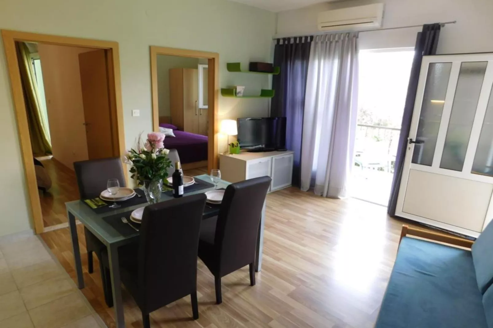 Apartments Roščić - Two Bedroom Apartment with Balcony